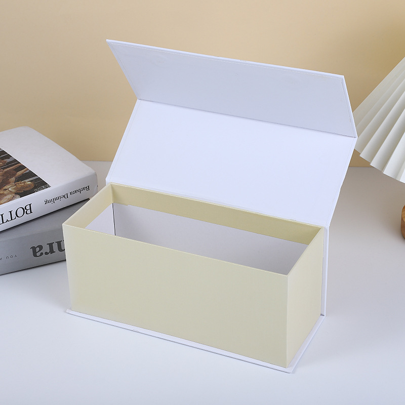 Gift Boxes with Magnetic Closure Gift Boxes with Magnetic Closure