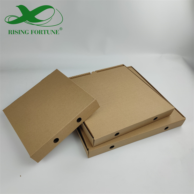 pizza box with paper divider