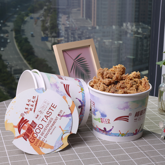 fried chicken wings paper bucket