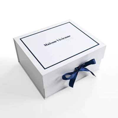 Custom Paper Luxury Magnetic Packaging Gift Box With Ribbon